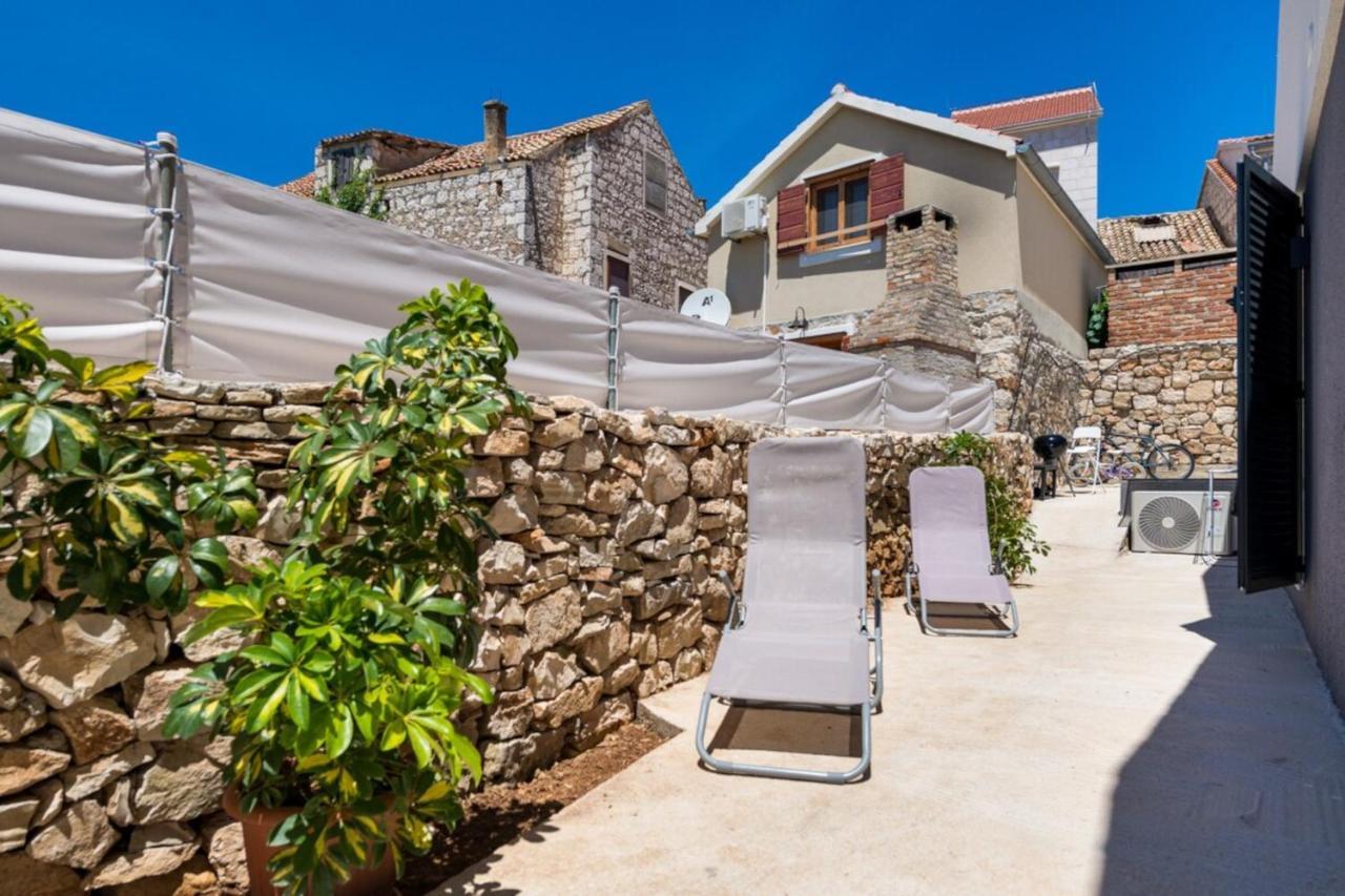 Rural House Pikola With Sea View On Vis Island Vila Komiža Exterior foto